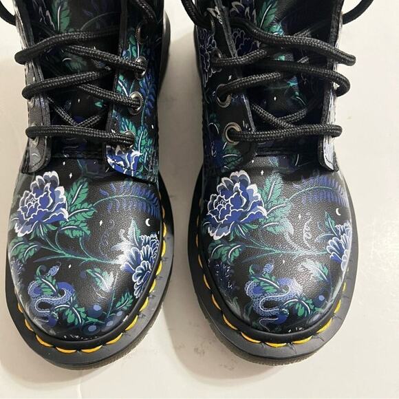 Dr. Martens 1460 PASCAL WOMEN'S MYSTIC FLORAL LACE UP BOOTS - Picture 10 of 16